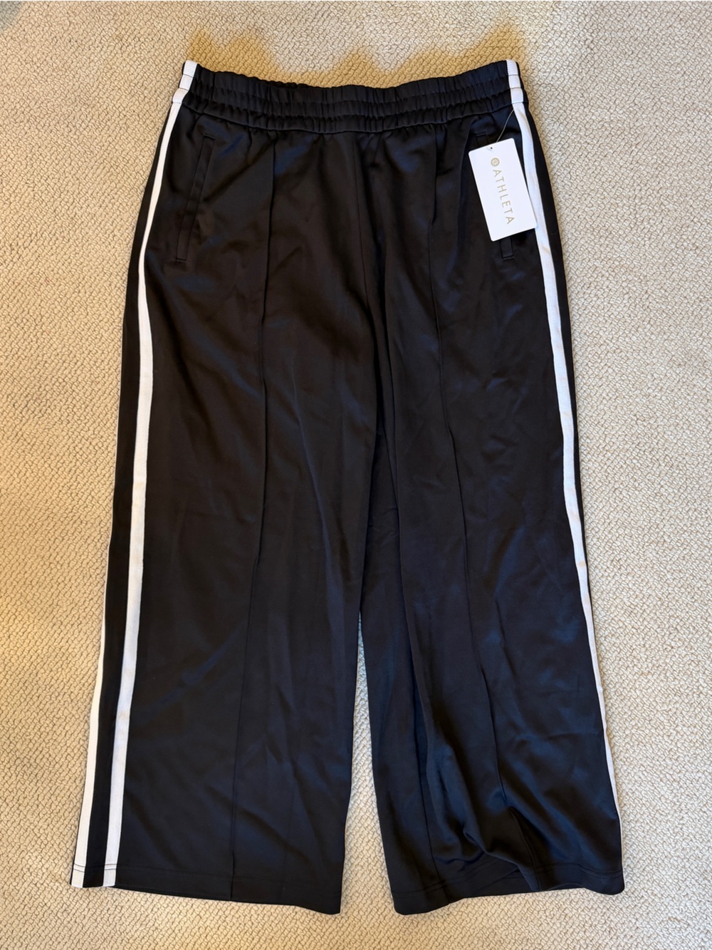 NWT Athleta Tempo Mid Rise Wide Leg Track Pant Black with White Stripe LP Petite - Picture 10 of 10